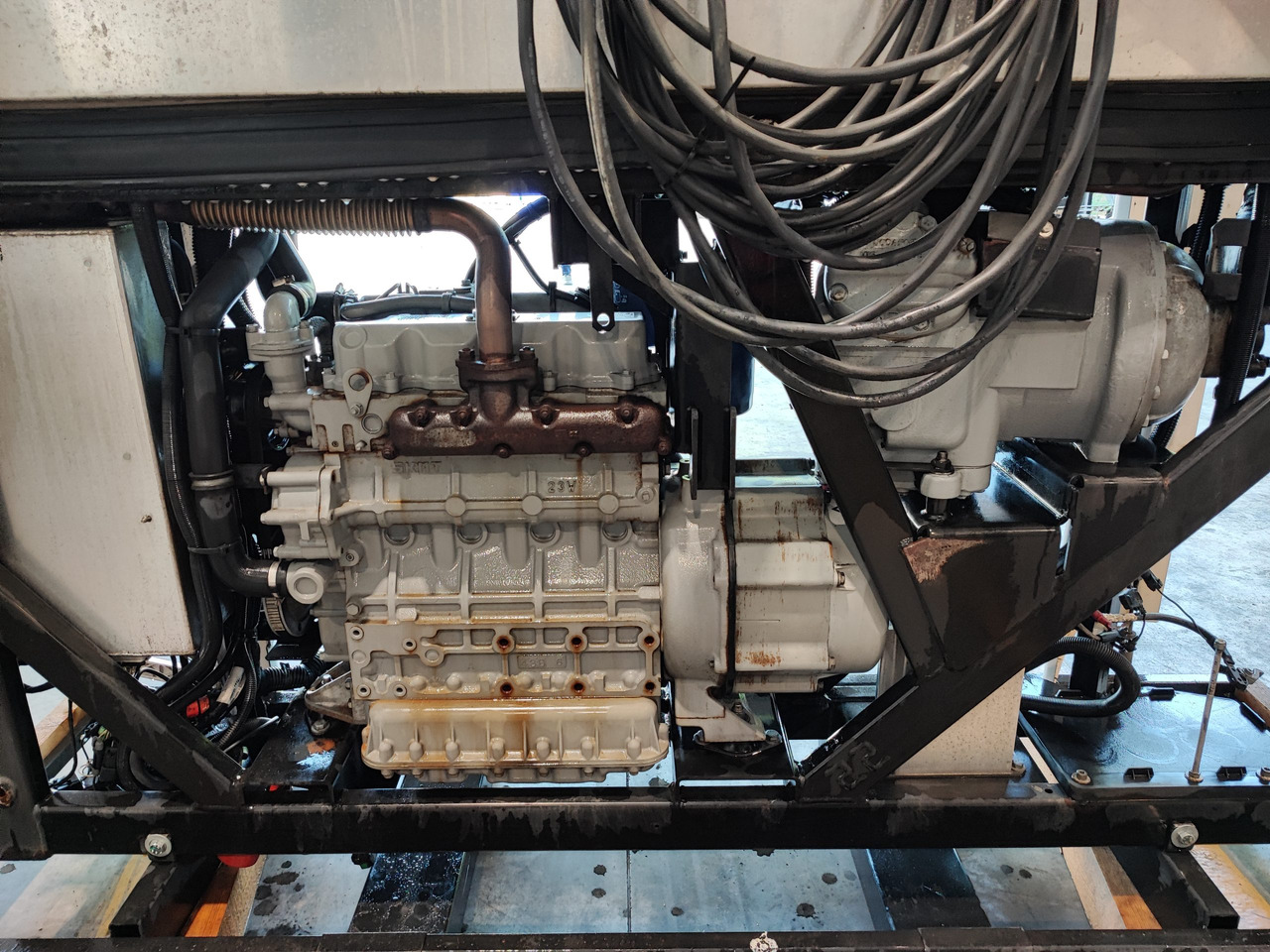 Motore Frigo Carrier Vector 1550 - Koelunit: afbeelding 3 Motore Frigo Carrier Vector 1550 - Koelunit: afbeelding 3