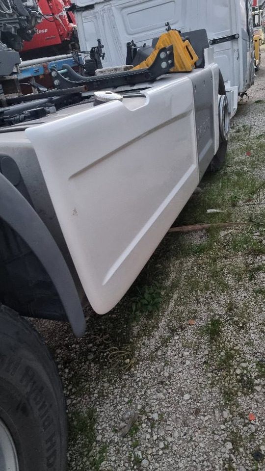 MAN TGX E6 pezzi di ricambio - Onderdelen voor Vrachtwagen: afbeelding 2 MAN TGX E6 pezzi di ricambio - Onderdelen voor Vrachtwagen: afbeelding 2