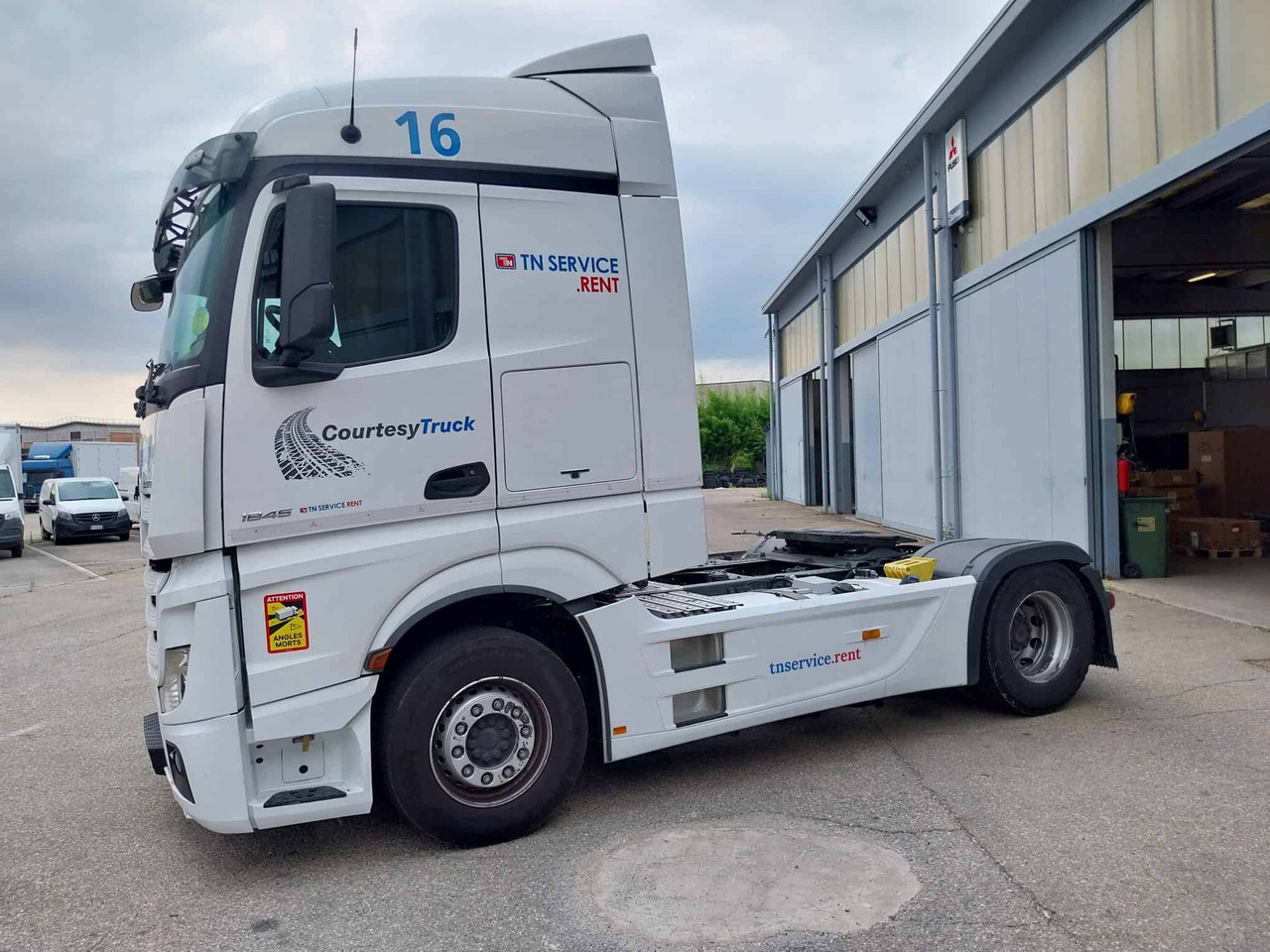 Ricambi Iveco 190.48 - Trekker: afbeelding 2 Ricambi Iveco 190.48 - Trekker: afbeelding 2