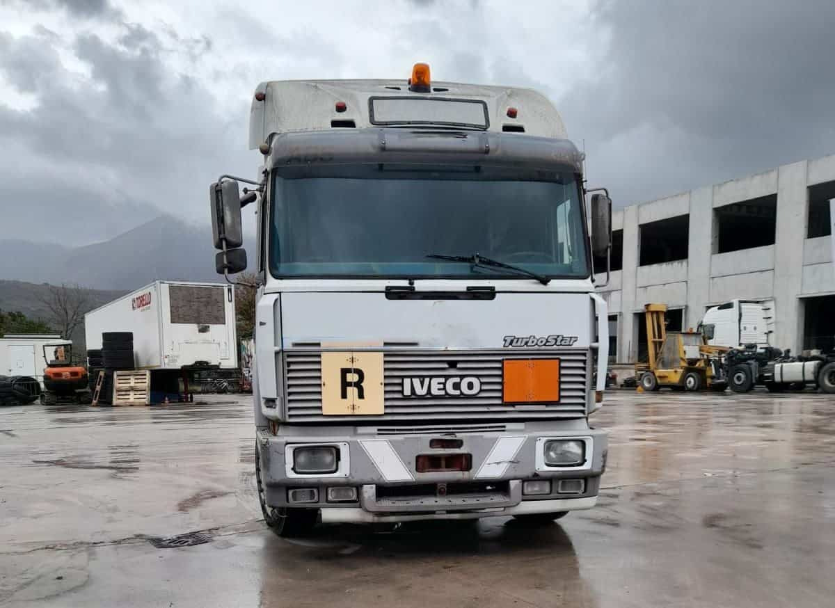 Ricambi Iveco 190.48 - Trekker: afbeelding 1 Ricambi Iveco 190.48 - Trekker: afbeelding 1