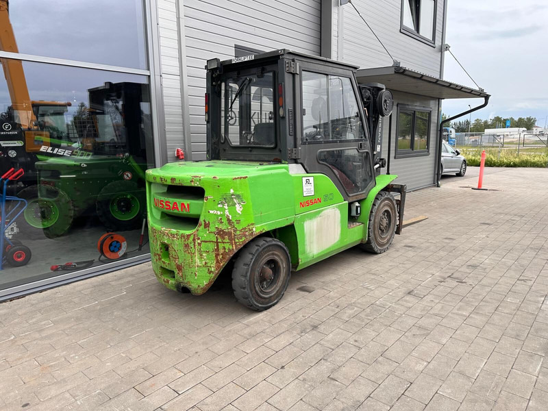 Nissan WG1F4A50 - Diesel heftruck: afbeelding 4 Nissan WG1F4A50 - Diesel heftruck: afbeelding 4