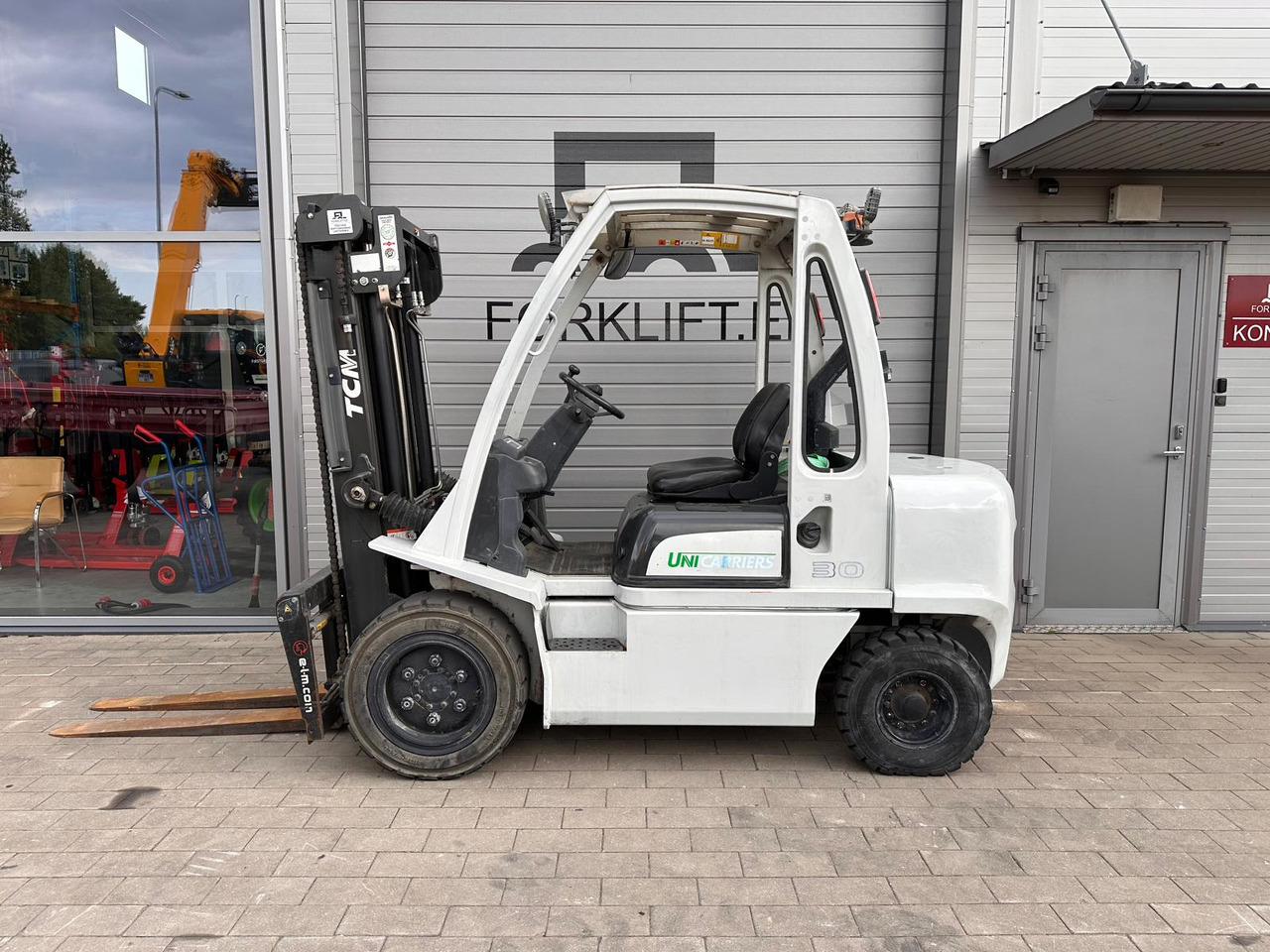 Unicarriers YG1D2A30Q - Diesel heftruck: afbeelding 2 Unicarriers YG1D2A30Q - Diesel heftruck: afbeelding 2