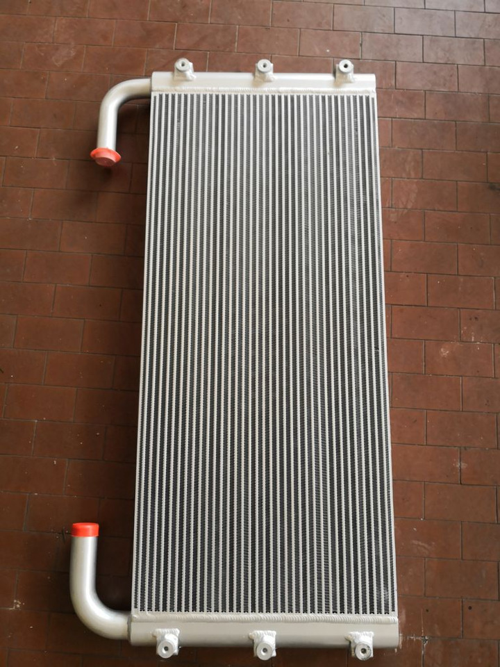 Hitachi ZX 160LC3 - Radiateur: afbeelding 1 Hitachi ZX 160LC3 - Radiateur: afbeelding 1