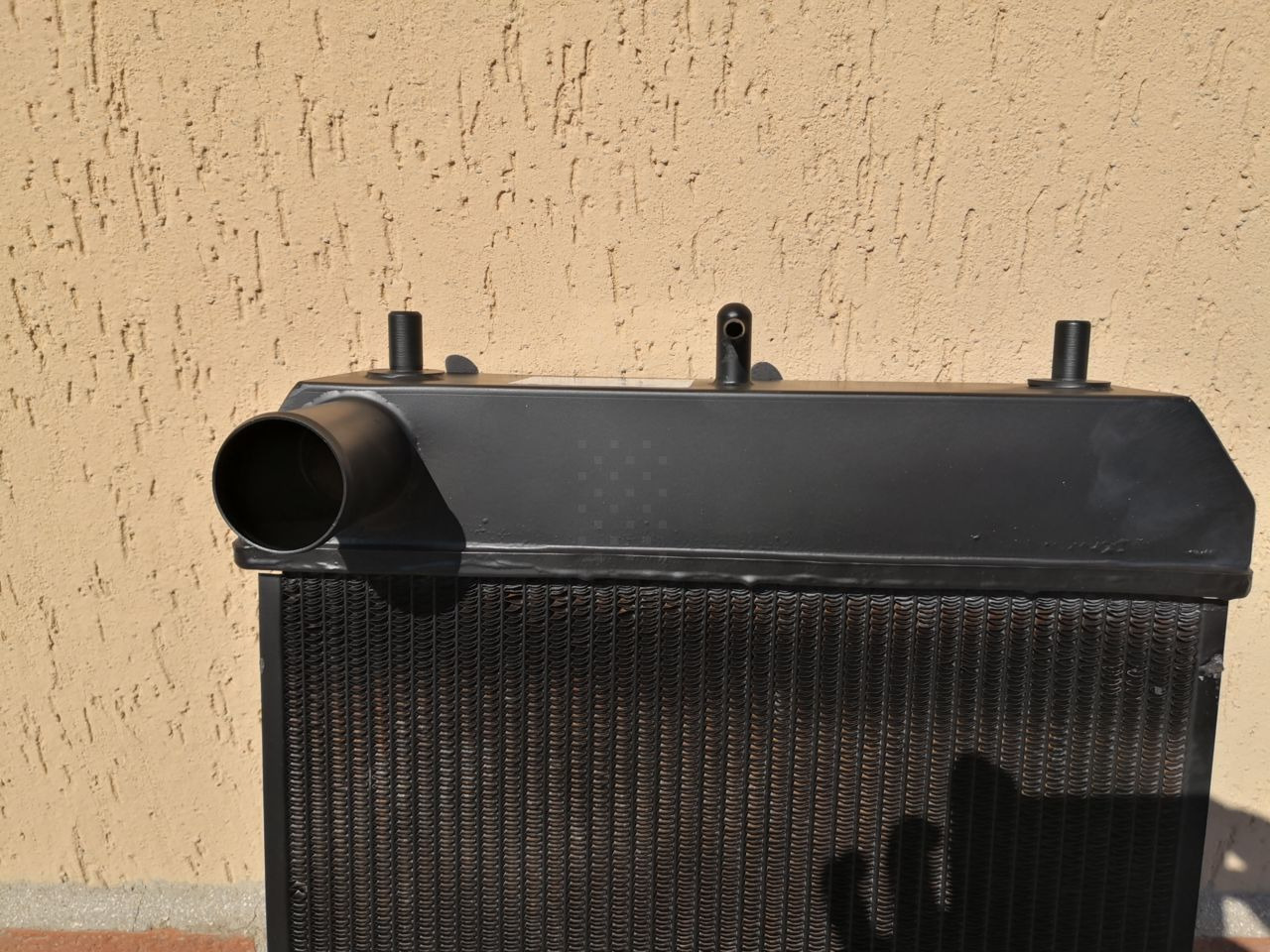 RADIATORE HITACHI ZW 180.5 ZW 220.5 - Radiateur: afbeelding 1 RADIATORE HITACHI ZW 180.5 ZW 220.5 - Radiateur: afbeelding 1