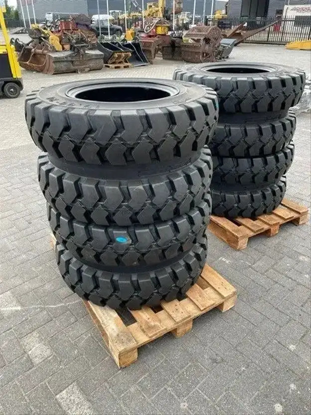 Trelleborg 10.00-20 - Band voor Vrachtwagen: afbeelding 4 Trelleborg 10.00-20 - Band voor Vrachtwagen: afbeelding 4