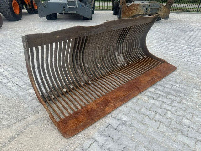 Volvo Puinriek 2700mm Breed L60 L70 L90 L110 - Puinbak: afbeelding 3 Volvo Puinriek 2700mm Breed L60 L70 L90 L110 - Puinbak: afbeelding 3