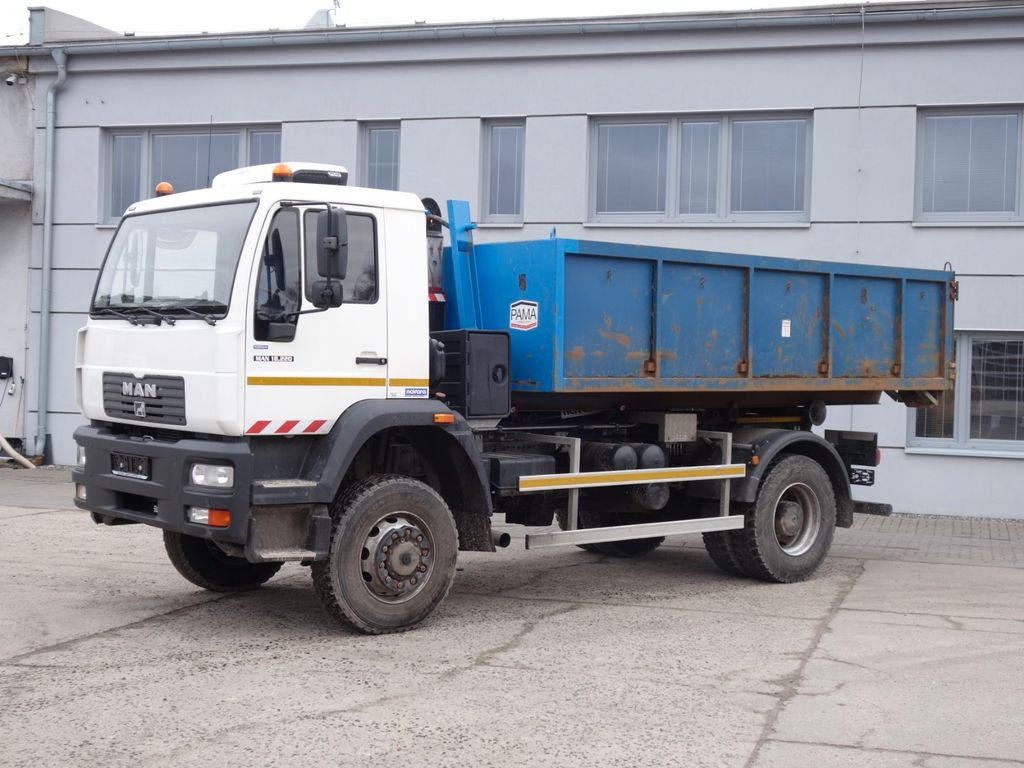 MAN 18.220 4x4 Neue Aufbau 2023 TOP ! - Haakarmsysteem vrachtwagen, Kraanwagen: afbeelding 2 MAN 18.220 4x4 Neue Aufbau 2023 TOP ! - Haakarmsysteem vrachtwagen, Kraanwagen: afbeelding 2