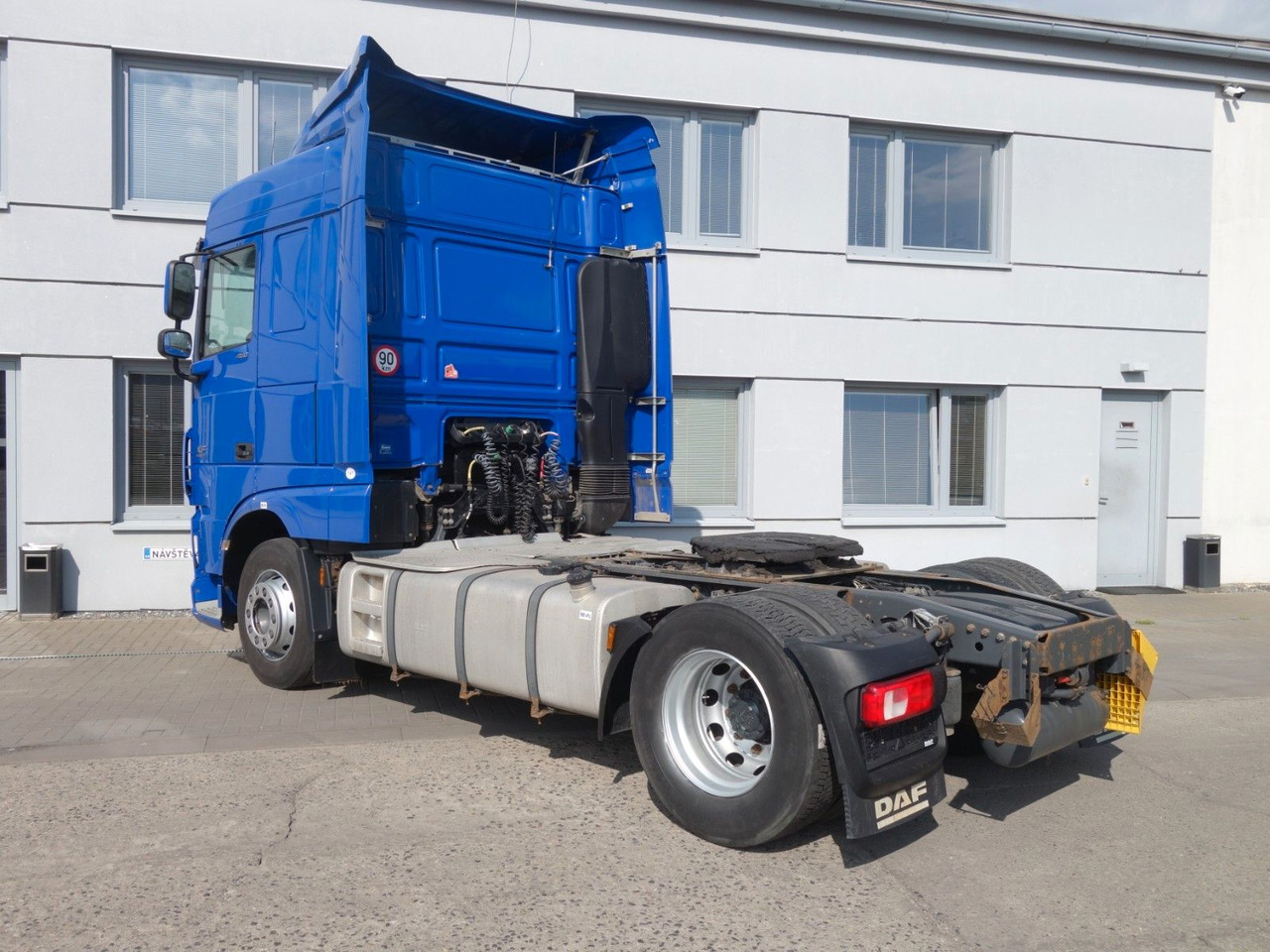 DAF XF 460 SC Standard, Standklima, 5 Stk. - Trekker: afbeelding 4 DAF XF 460 SC Standard, Standklima, 5 Stk. - Trekker: afbeelding 4
