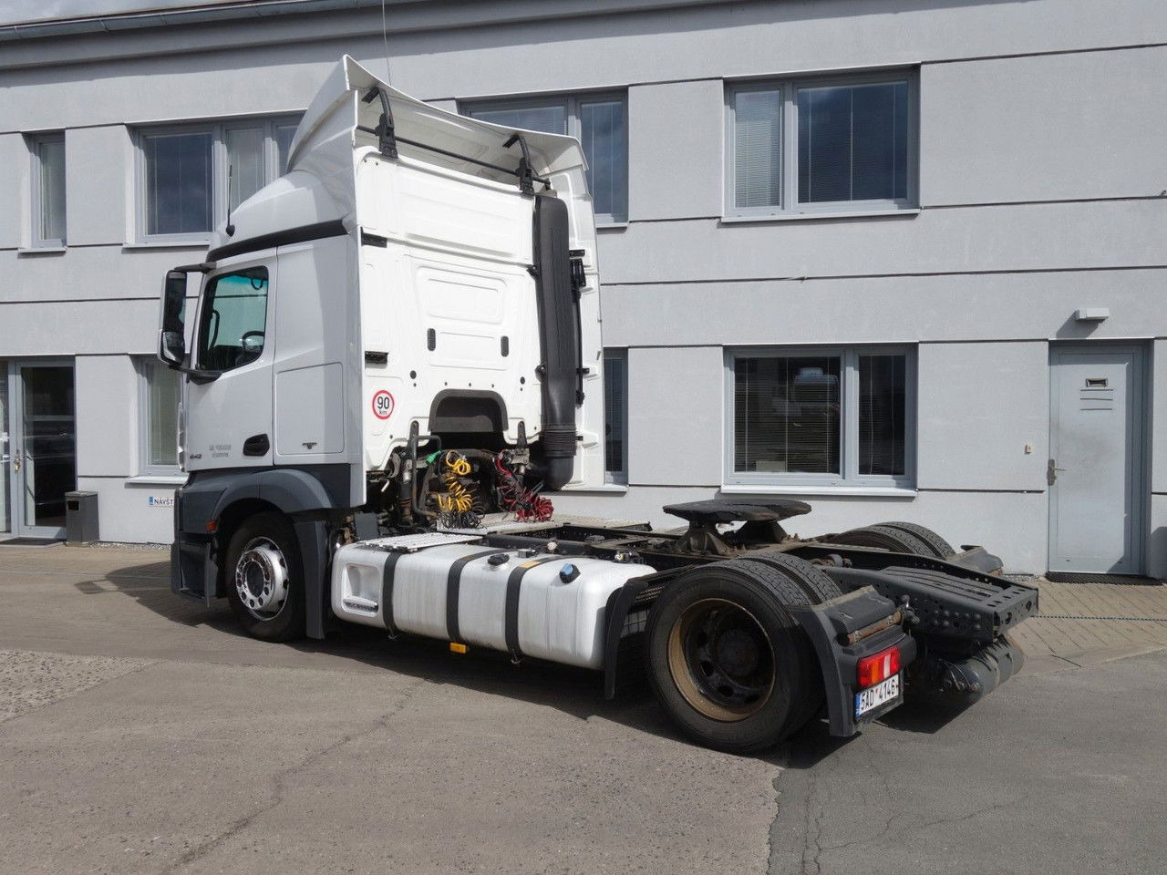 Mercedes-Benz Actros 1842 Lsnrl - Trekker: afbeelding 4 Mercedes-Benz Actros 1842 Lsnrl - Trekker: afbeelding 4