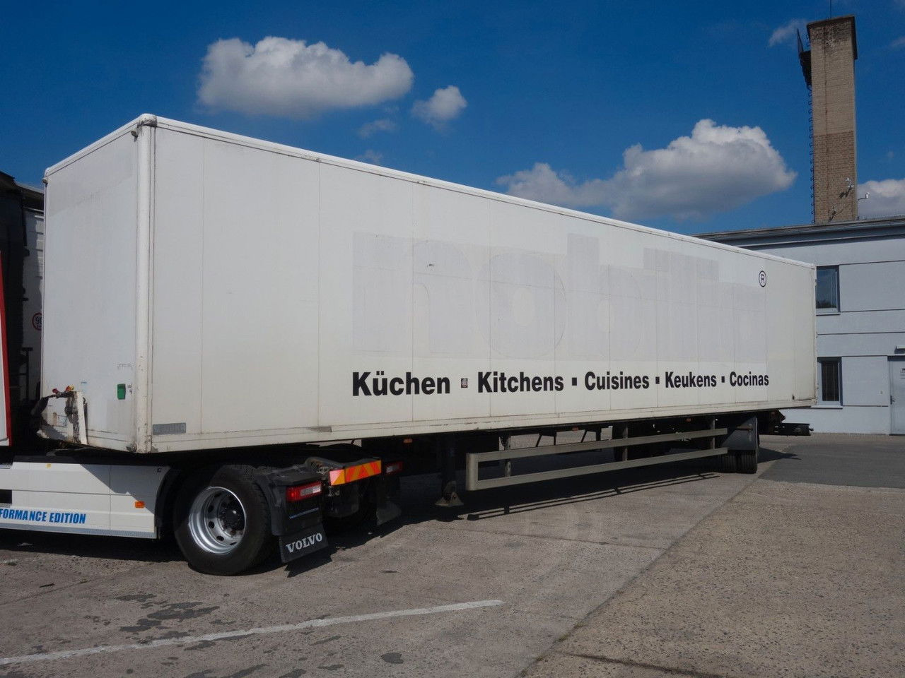 WEKA Weka, 1 Achse, Lenkachse 1 Achse, Lenkachse - Gesloten oplegger: afbeelding 1 WEKA Weka, 1 Achse, Lenkachse 1 Achse, Lenkachse - Gesloten oplegger: afbeelding 1