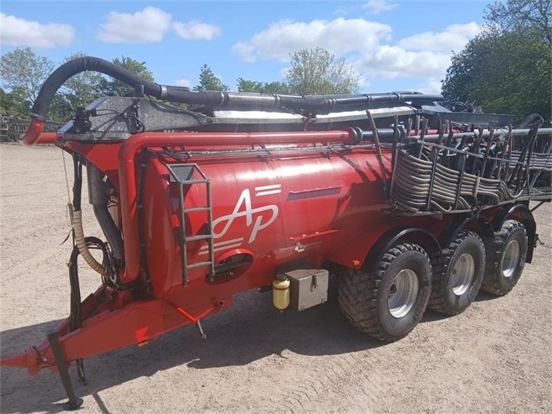 AP GV 25 m. 24 meter AP slangebom - Mesttank: afbeelding 1 AP GV 25 m. 24 meter AP slangebom - Mesttank: afbeelding 1