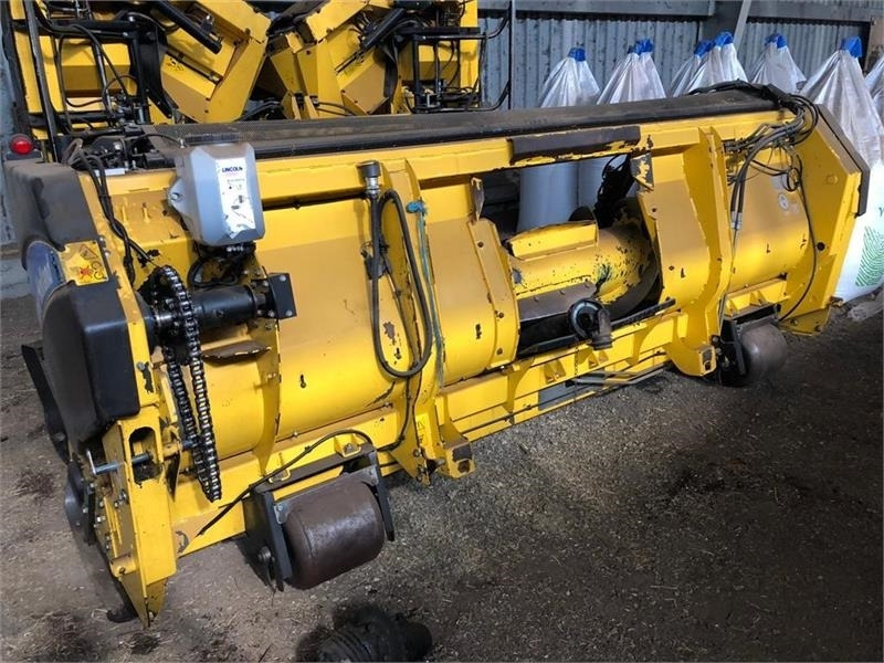 New Holland 356W - Hooi-/ Voedermachine: afbeelding 2 New Holland 356W - Hooi-/ Voedermachine: afbeelding 2