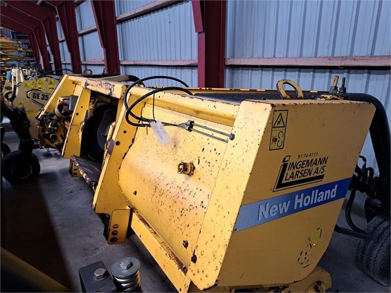 New Holland 356W - Hooi-/ Voedermachine: afbeelding 1 New Holland 356W - Hooi-/ Voedermachine: afbeelding 1