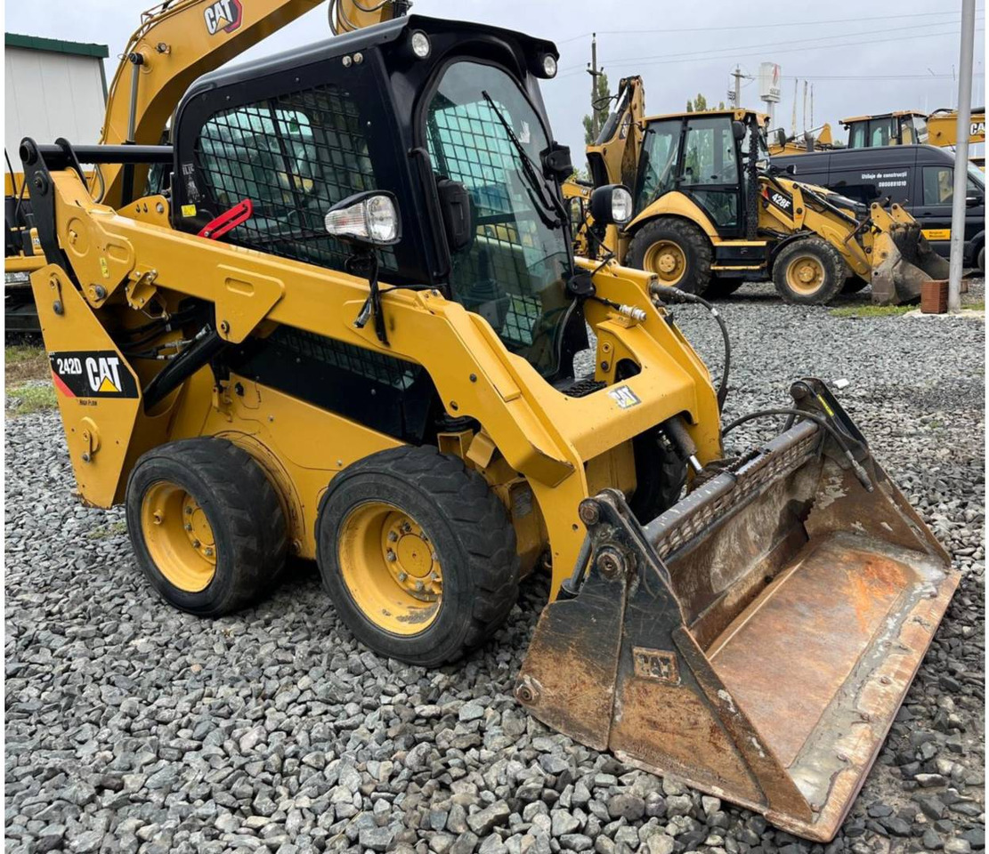 CAT 242D - Schranklader: afbeelding 2 CAT 242D - Schranklader: afbeelding 2
