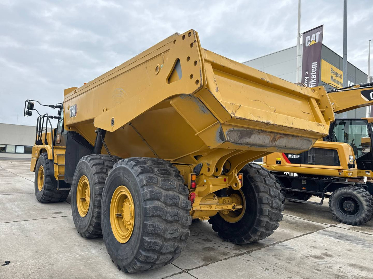 CAT 730 - Kiepwagen met knikbesturing: afbeelding 4 CAT 730 - Kiepwagen met knikbesturing: afbeelding 4