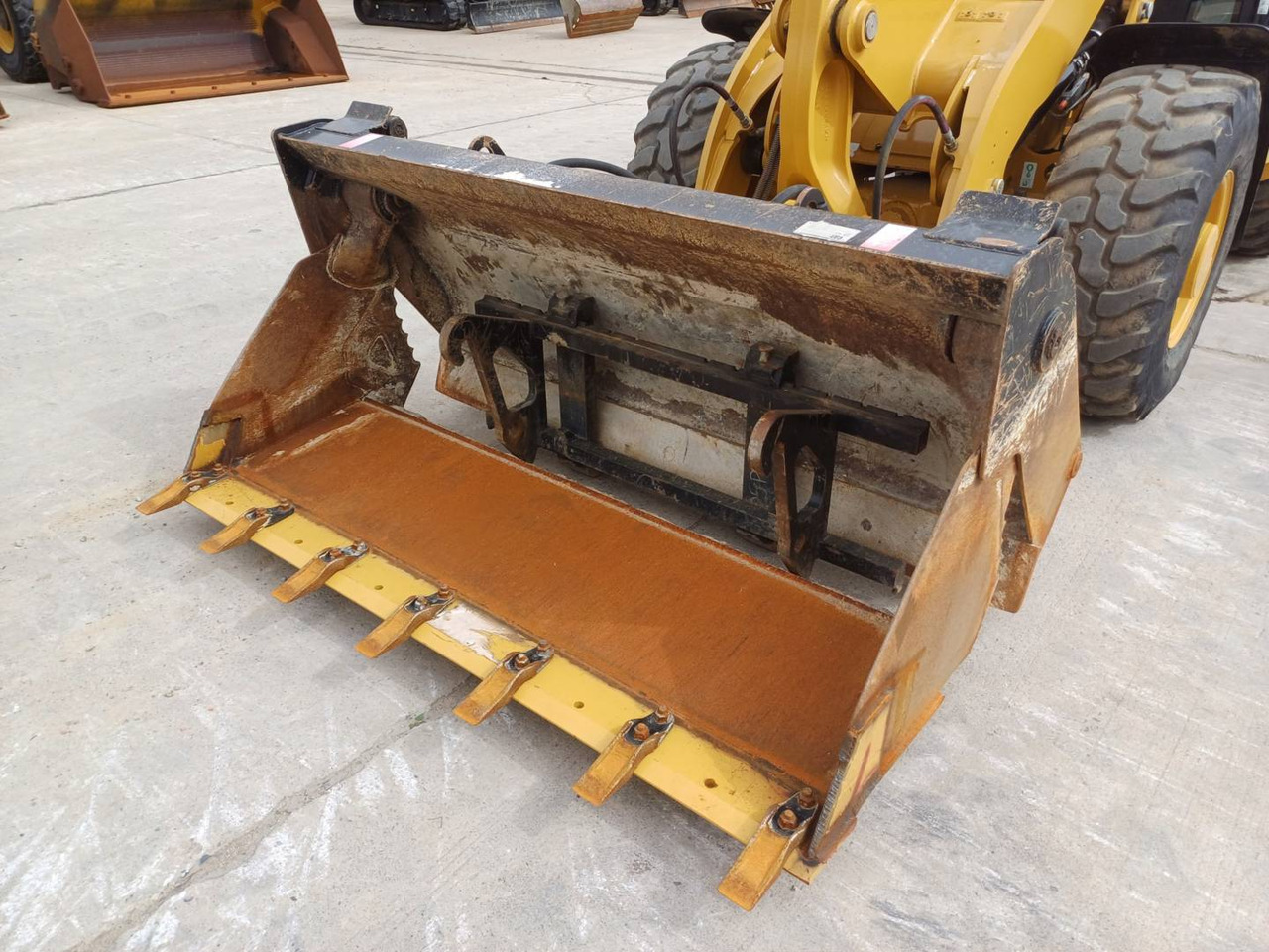 Wiellader CAT 906M: afbeelding 15