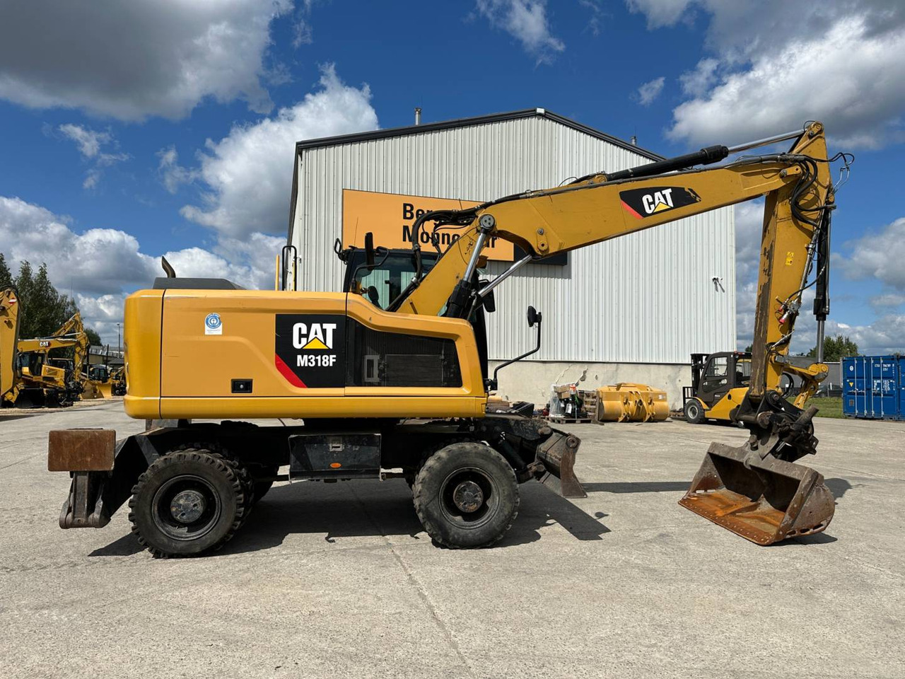 Mobiele graafmachine CAT M318F: afbeelding 11