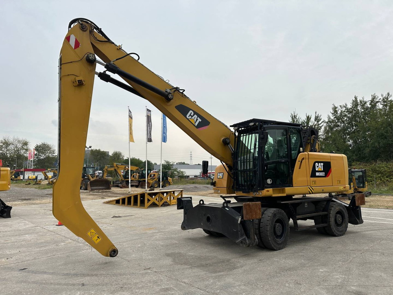 CAT MH3022 - Mobiele graafmachine: afbeelding 1 CAT MH3022 - Mobiele graafmachine: afbeelding 1
