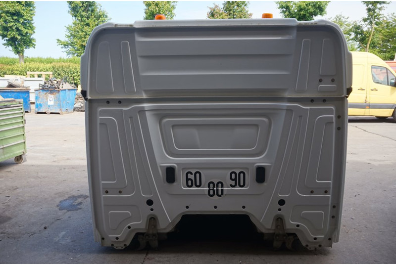 Mercedes-Benz L-STREAMSPACE 2.3MM 320 TUNNEL - Cabine en interieur voor Vrachtwagen: afbeelding 4 Mercedes-Benz L-STREAMSPACE 2.3MM 320 TUNNEL - Cabine en interieur voor Vrachtwagen: afbeelding 4