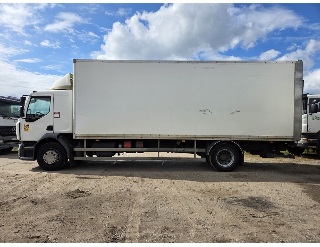 Renault D 280 4X2 Box truck Spring Air suspension Loading Lift Dhollandia - Andere machine: afbeelding 3 Renault D 280 4X2 Box truck Spring Air suspension Loading Lift Dhollandia - Andere machine: afbeelding 3