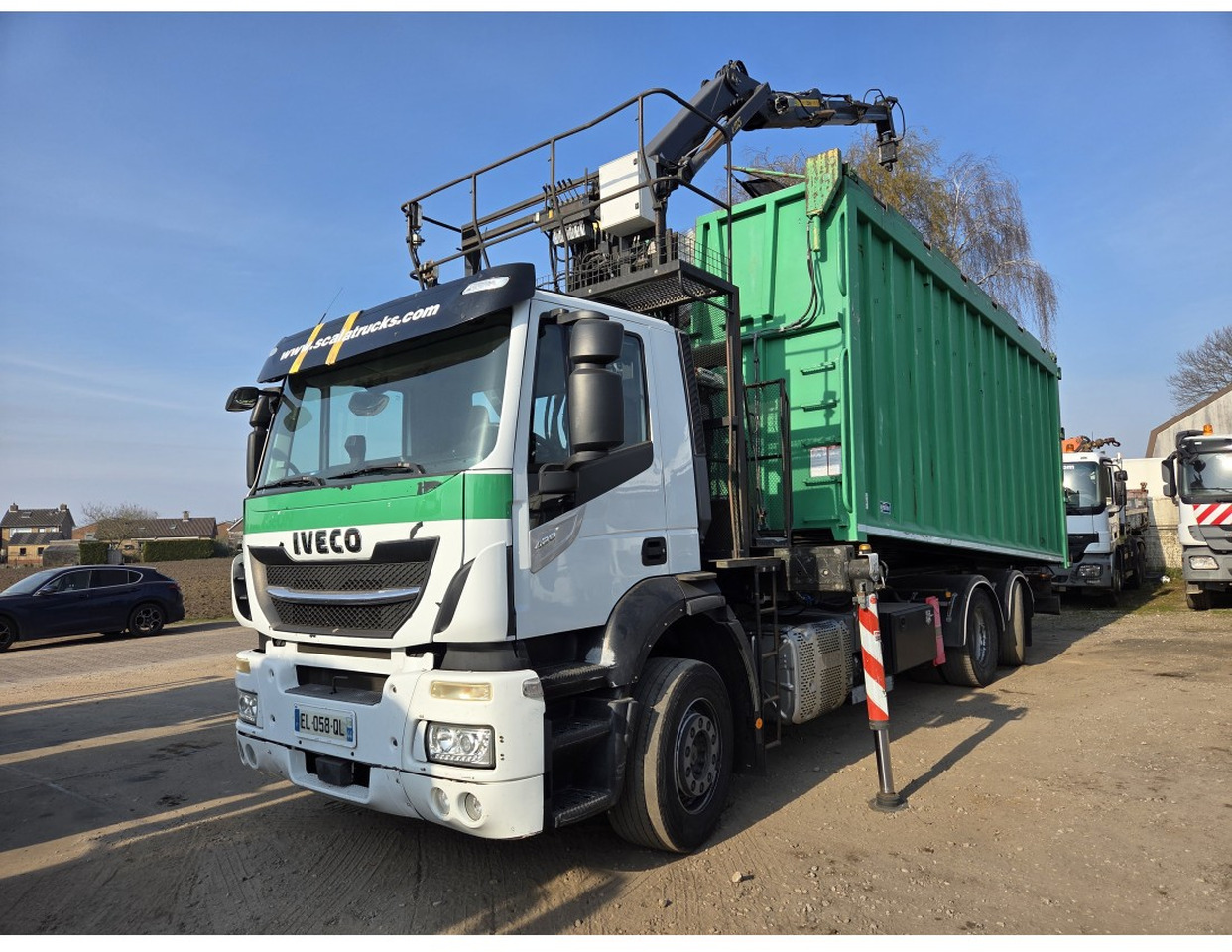 IVECO STRALIS 420 6X2 TIPPER CRANE KESLA 17 TON 2 EXT STEERING REAR AXLE - Kipper vrachtwagen, Kraanwagen: afbeelding 1 IVECO STRALIS 420 6X2 TIPPER CRANE KESLA 17 TON 2 EXT STEERING REAR AXLE - Kipper vrachtwagen, Kraanwagen: afbeelding 1
