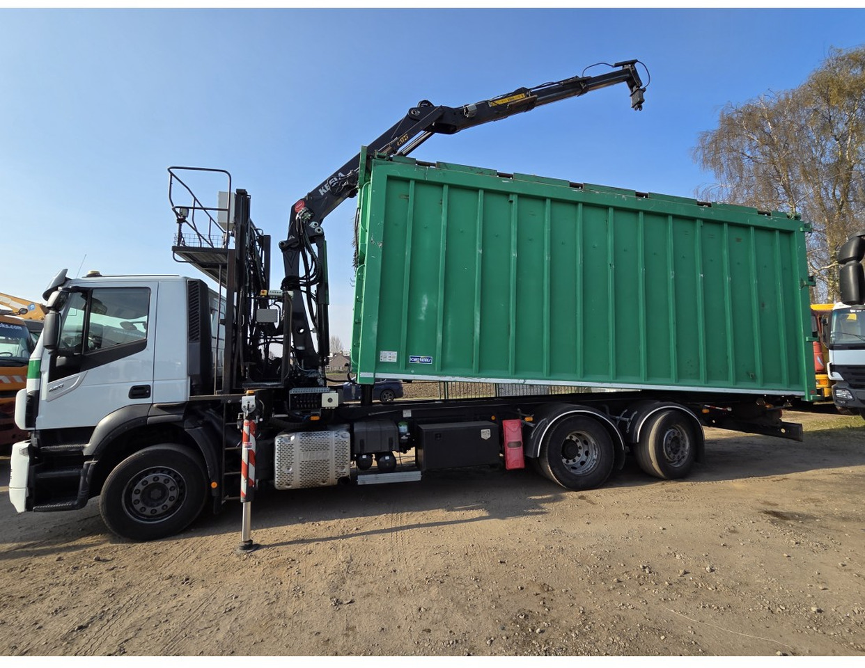 IVECO STRALIS 420 6X2 TIPPER CRANE KESLA 17 TON 2 EXT STEERING REAR AXLE - Kipper vrachtwagen, Kraanwagen: afbeelding 5 IVECO STRALIS 420 6X2 TIPPER CRANE KESLA 17 TON 2 EXT STEERING REAR AXLE - Kipper vrachtwagen, Kraanwagen: afbeelding 5