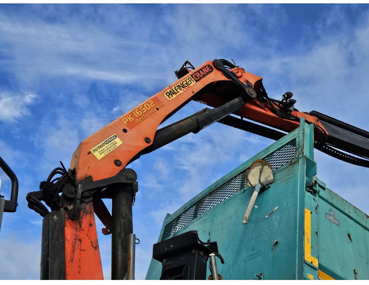 Kipper vrachtwagen MAN TGA 33.360 TIPPER 3 SIDE CRANE PALFINGER 16502 *REMOTE CONTROL: afbeelding 9 Kipper vrachtwagen MAN TGA 33.360 TIPPER 3 SIDE CRANE PALFINGER 16502 *REMOTE CONTROL: afbeelding 9