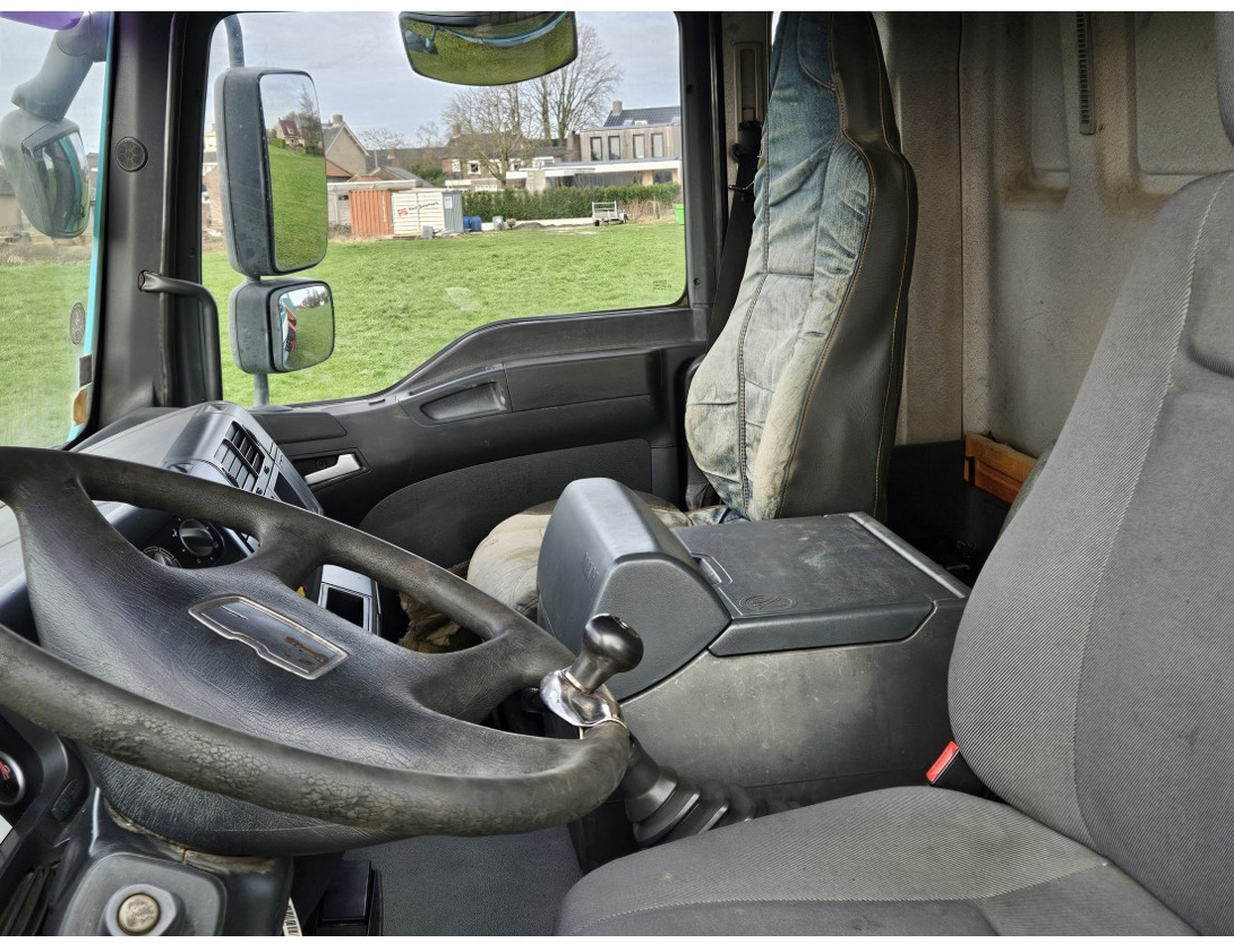 Kipper vrachtwagen MAN TGA 33.360 TIPPER 3 SIDE CRANE PALFINGER 16502 *REMOTE CONTROL: afbeelding 14 Kipper vrachtwagen MAN TGA 33.360 TIPPER 3 SIDE CRANE PALFINGER 16502 *REMOTE CONTROL: afbeelding 14