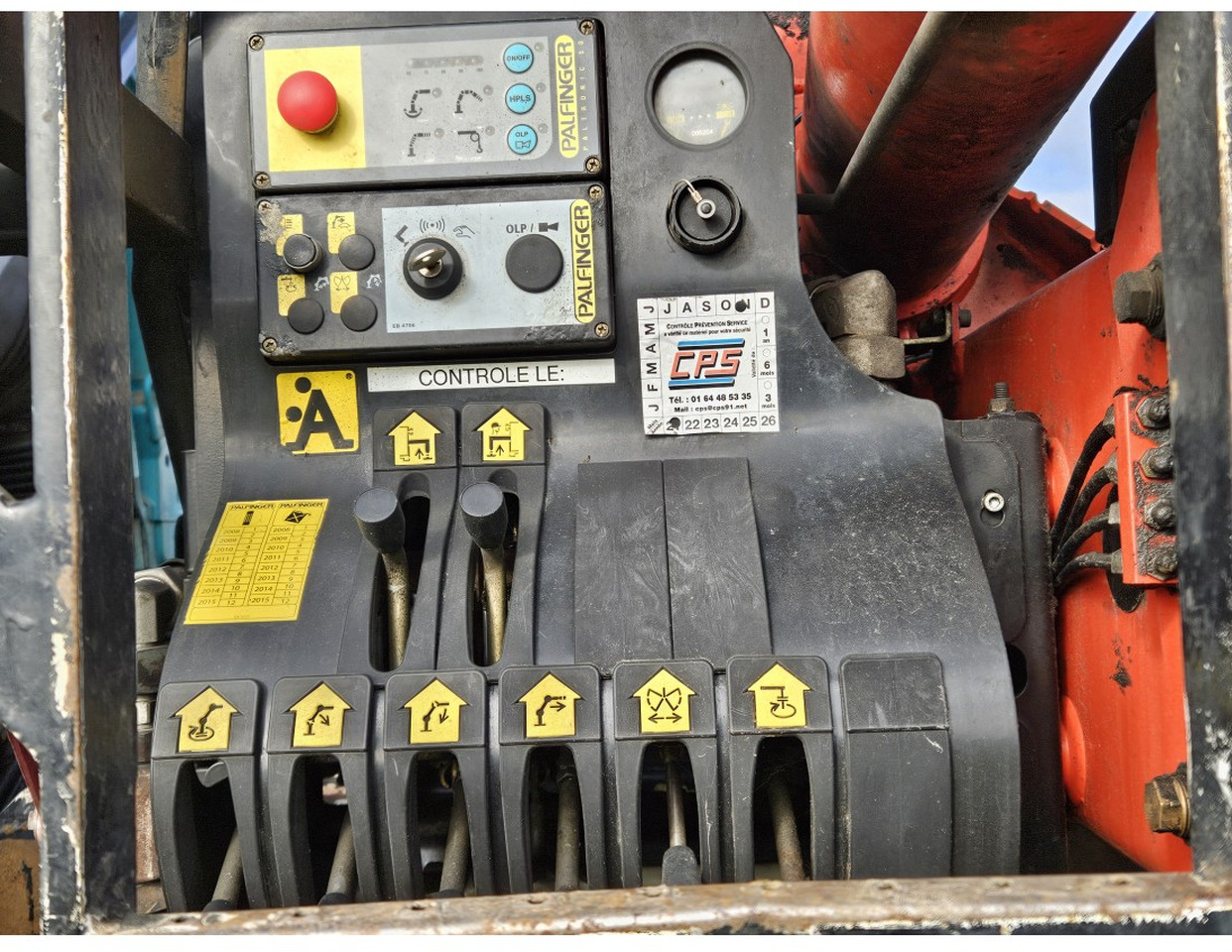 Kipper vrachtwagen MAN TGA 33.360 TIPPER 3 SIDE CRANE PALFINGER 16502 *REMOTE CONTROL: afbeelding 10 Kipper vrachtwagen MAN TGA 33.360 TIPPER 3 SIDE CRANE PALFINGER 16502 *REMOTE CONTROL: afbeelding 10