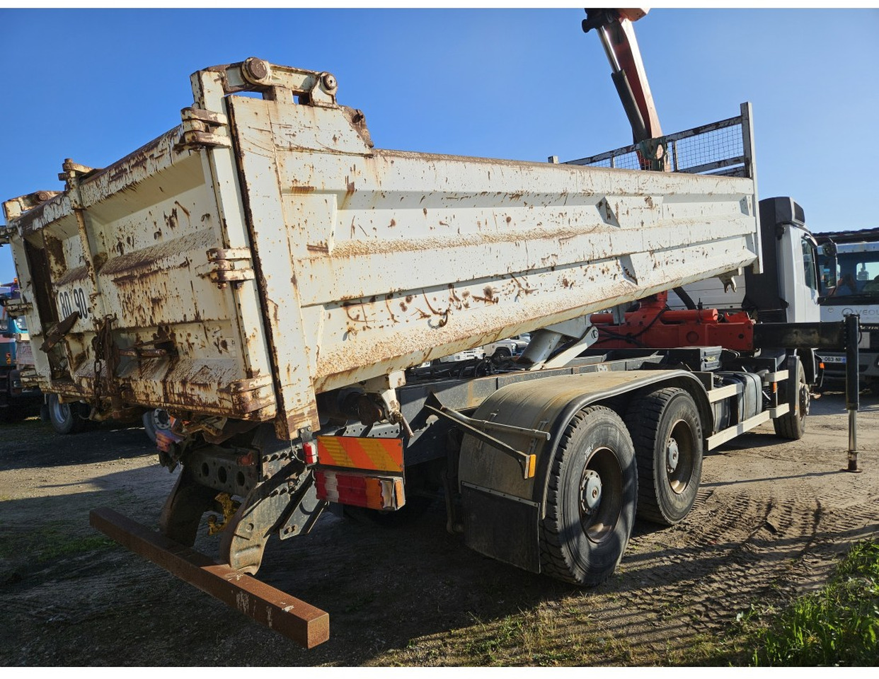 MERCEDES ACTROS 2636 6X4 TIPPER CRANE 15002 EPS - Kipper vrachtwagen, Kraanwagen: afbeelding 4 MERCEDES ACTROS 2636 6X4 TIPPER CRANE 15002 EPS - Kipper vrachtwagen, Kraanwagen: afbeelding 4