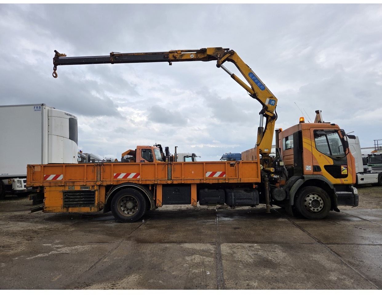 Renault Premium 300 MECHANICAL PUMP OPEN BOX COMPRESSOR CRANE EFFER 140/2S - Vrachtwagen met open laadbak, Kraanwagen: afbeelding 4 Renault Premium 300 MECHANICAL PUMP OPEN BOX COMPRESSOR CRANE EFFER 140/2S - Vrachtwagen met open laadbak, Kraanwagen: afbeelding 4
