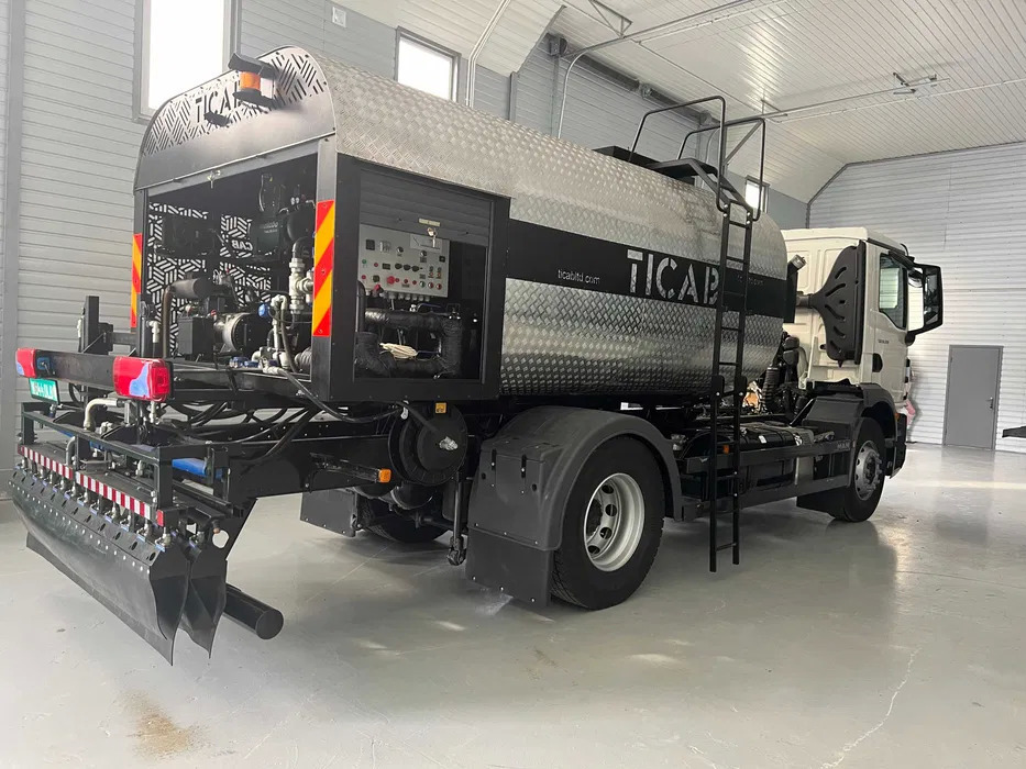TICAB Аutonomous Asphalt Sprayer 8000 L, Asphalt Distributor, Manufacturer - Betonpomp: afbeelding 1 TICAB Аutonomous Asphalt Sprayer 8000 L, Asphalt Distributor, Manufacturer - Betonpomp: afbeelding 1