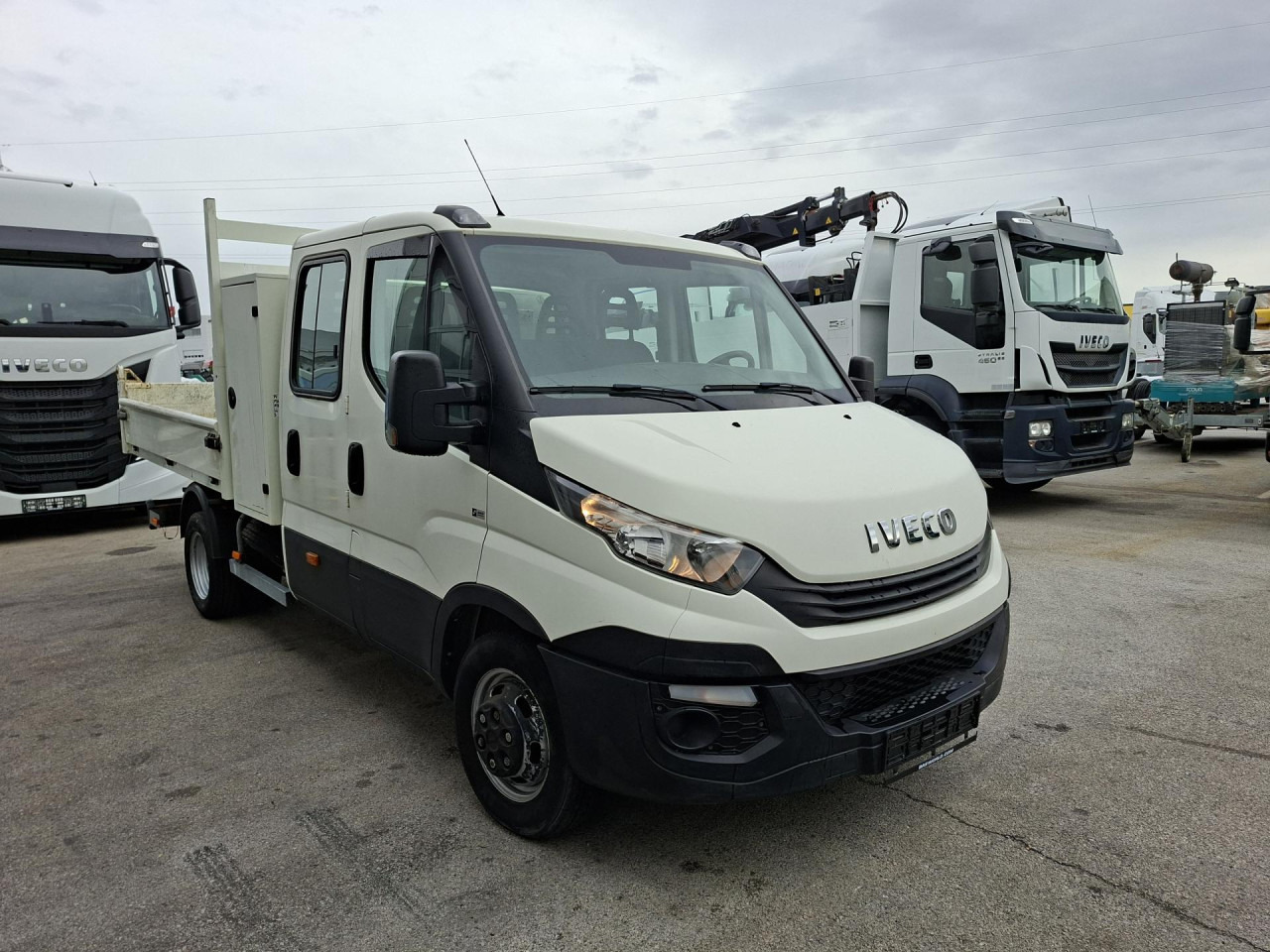 IVECO Daily 35C12D - Kipper bestelwagen, Bestelwagen met dubbele cabine: afbeelding 2 IVECO Daily 35C12D - Kipper bestelwagen, Bestelwagen met dubbele cabine: afbeelding 2