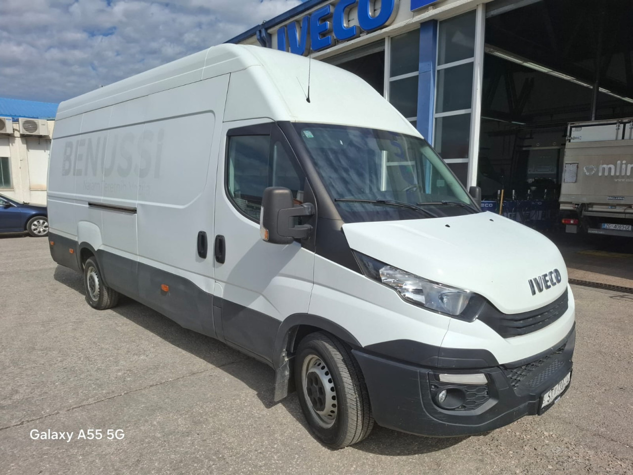 IVECO Daily 35S16V - Personenvervoer: afbeelding 2 IVECO Daily 35S16V - Personenvervoer: afbeelding 2