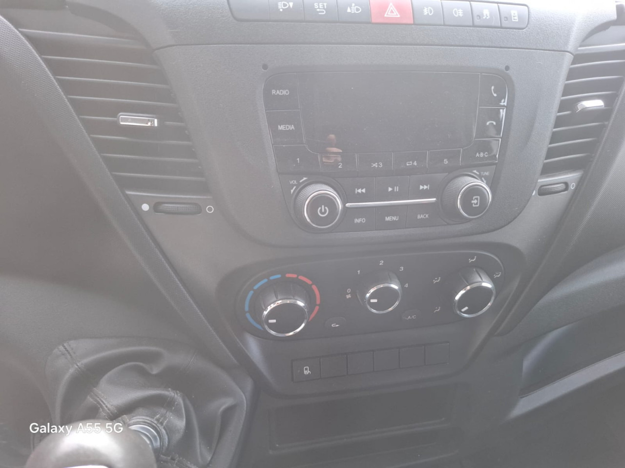 IVECO Daily 35S16V - Personenvervoer: afbeelding 5 IVECO Daily 35S16V - Personenvervoer: afbeelding 5