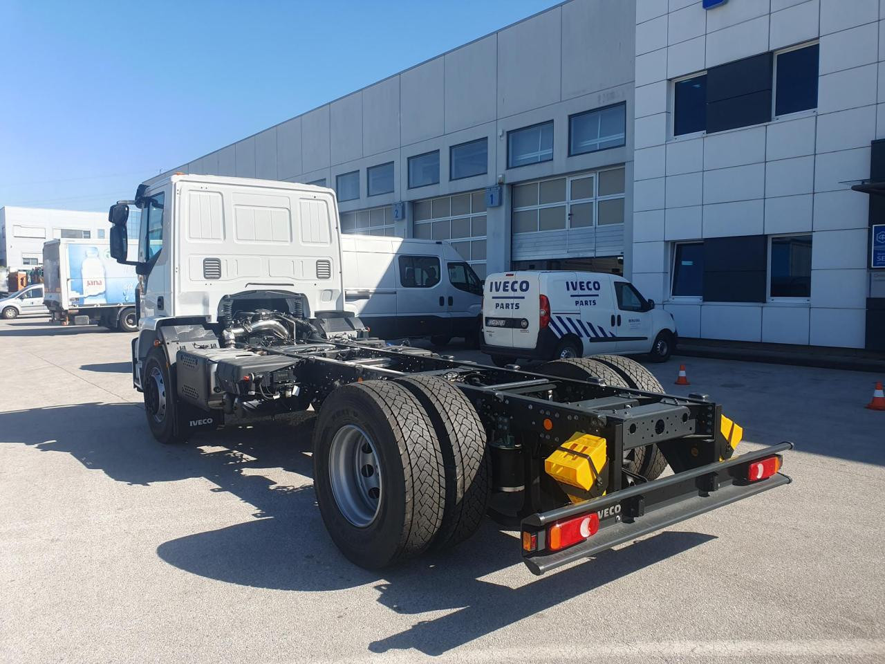 IVECO Eurocargo ML180E32/P - Chassis vrachtwagen: afbeelding 3 IVECO Eurocargo ML180E32/P - Chassis vrachtwagen: afbeelding 3