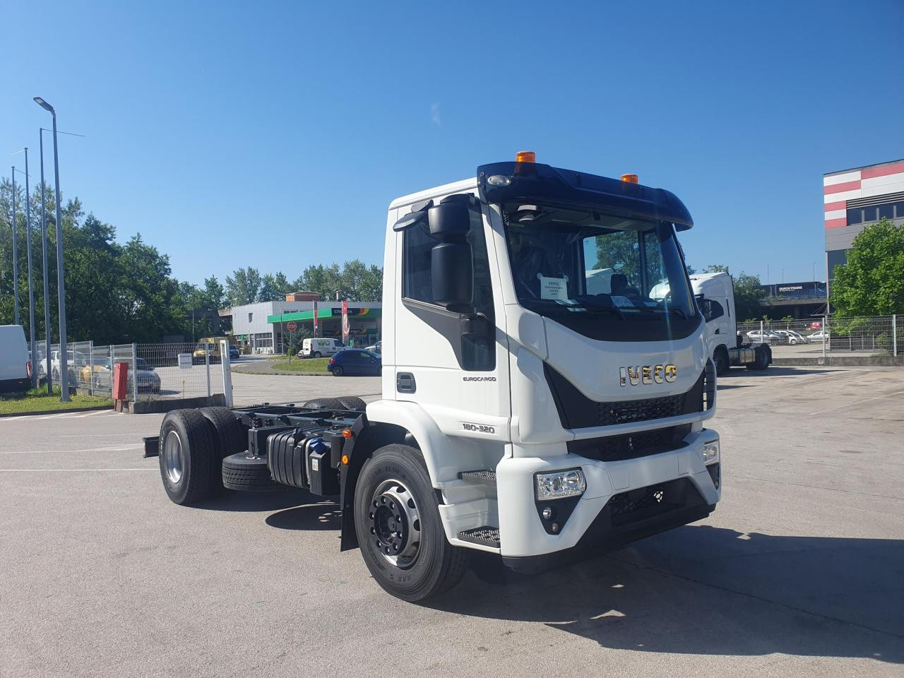 IVECO Eurocargo ML180E32/P - Chassis vrachtwagen: afbeelding 2 IVECO Eurocargo ML180E32/P - Chassis vrachtwagen: afbeelding 2