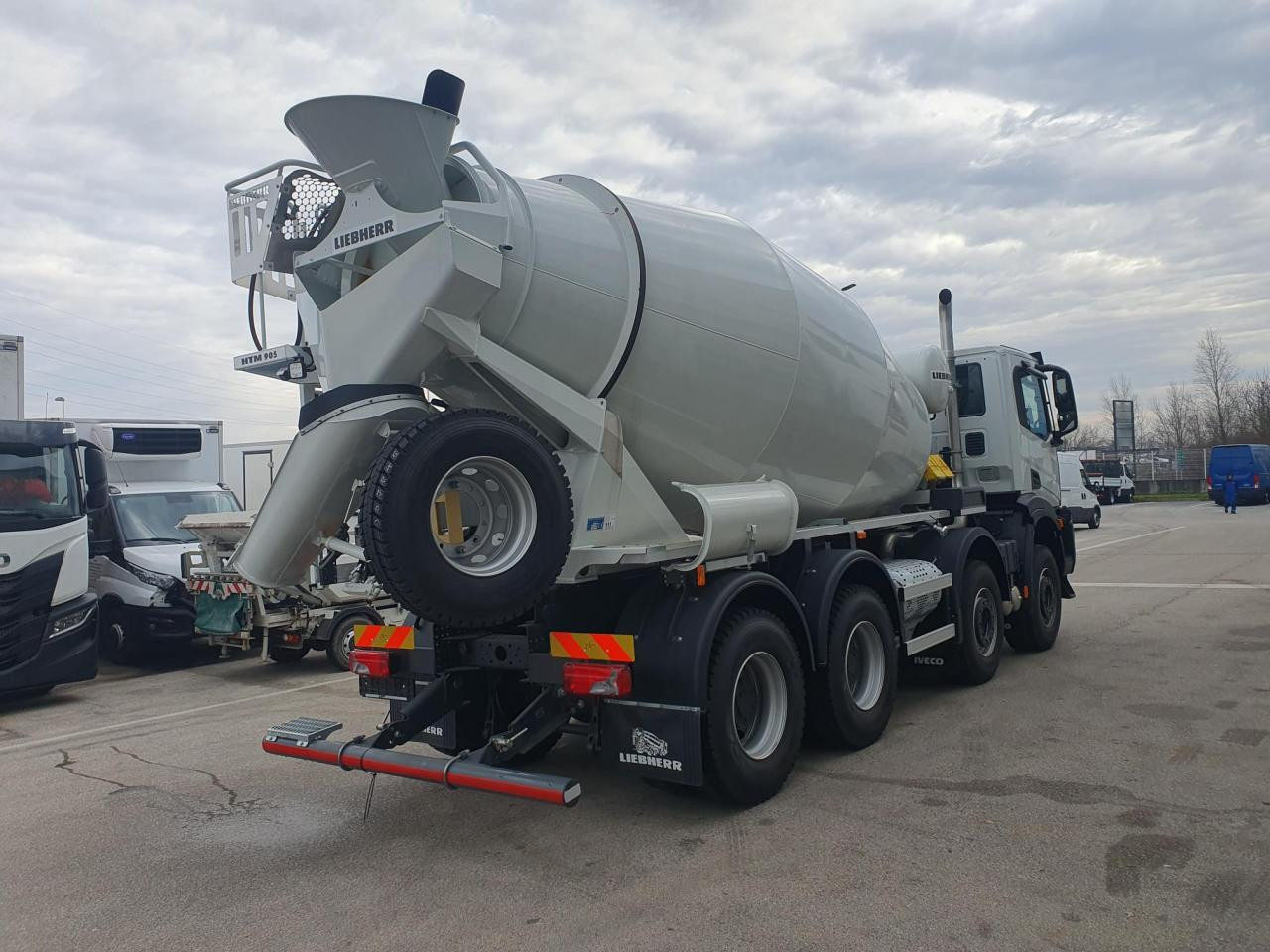 IVECO Stralis X-Way X-Way AD360X42BZ HR OFF - Betonmixer: afbeelding 4 IVECO Stralis X-Way X-Way AD360X42BZ HR OFF - Betonmixer: afbeelding 4