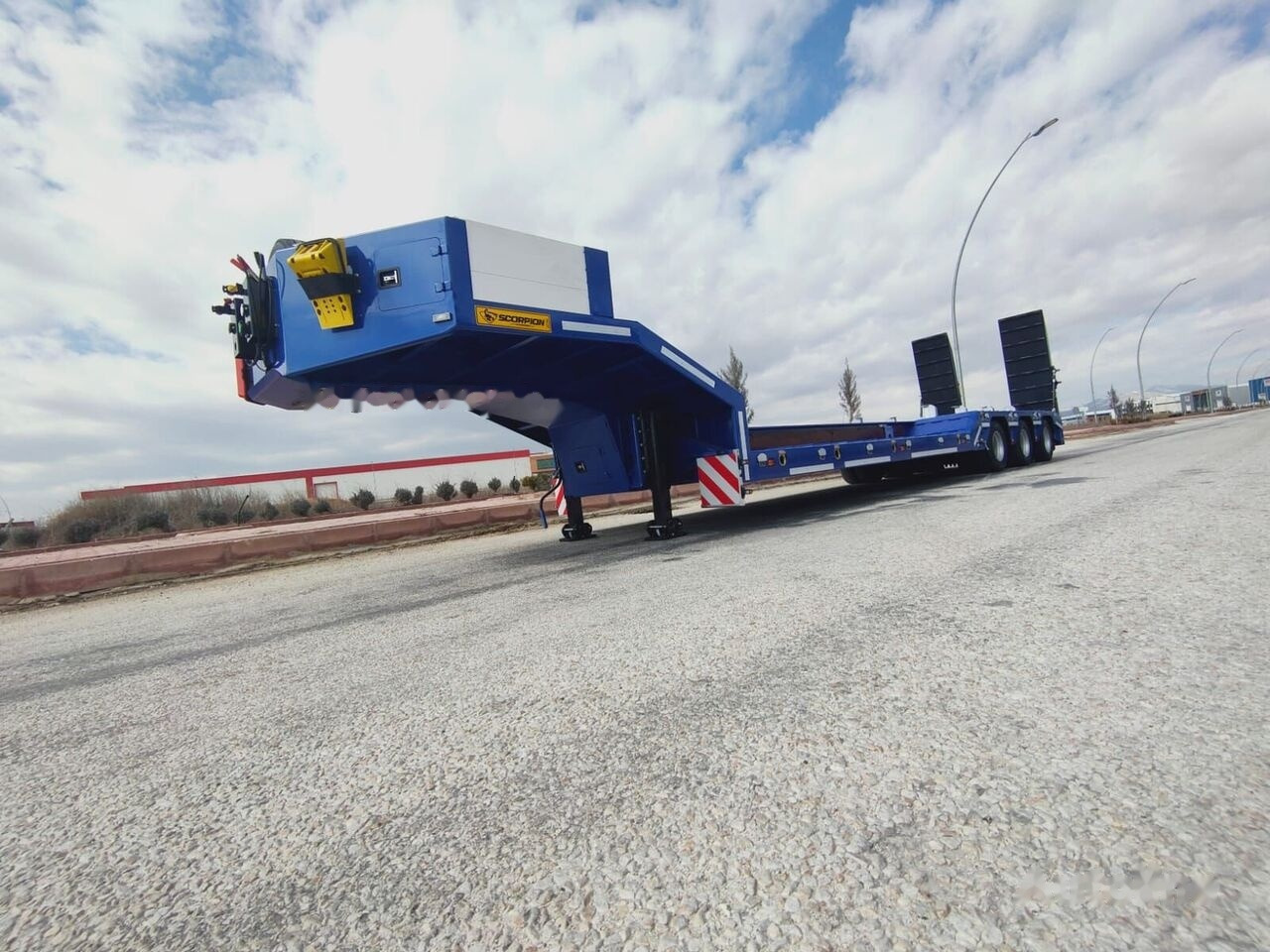 Scorpion Trailer SCORPION TRAILER 3 AXLE LOWBED SEMI TRAILER (CUSTOMIZED) - Dieplader oplegger: afbeelding 5 Scorpion Trailer SCORPION TRAILER 3 AXLE LOWBED SEMI TRAILER (CUSTOMIZED) - Dieplader oplegger: afbeelding 5