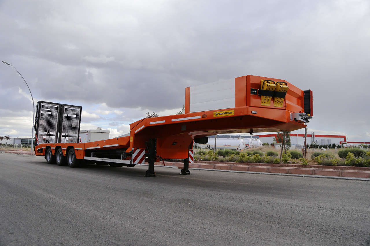 Scorpion Trailer SCORPION TRAILER 3 AXLE LOWBED SEMI TRAILER (CUSTOMIZED) - Dieplader oplegger: afbeelding 1 Scorpion Trailer SCORPION TRAILER 3 AXLE LOWBED SEMI TRAILER (CUSTOMIZED) - Dieplader oplegger: afbeelding 1