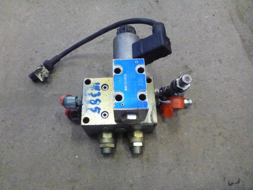 CAT 374 D Ventiler, 339-4353 - Hydraulica voor Bouwmachine: afbeelding 1 CAT 374 D Ventiler, 339-4353 - Hydraulica voor Bouwmachine: afbeelding 1