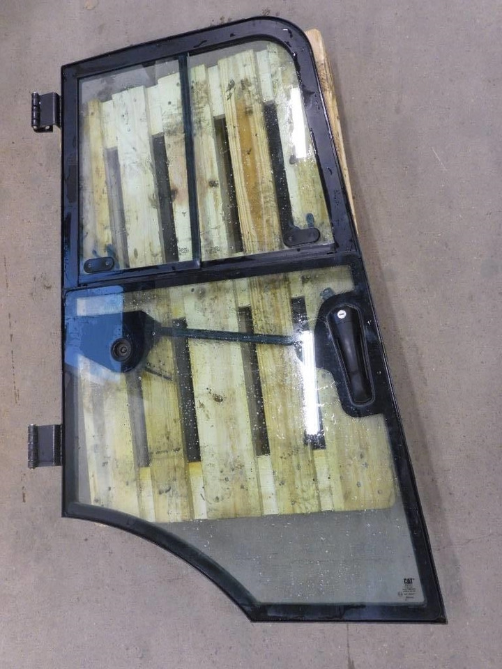 CAT 906 H 2 Höger dörr, 273-6171 - Cabine voor Bouwmachine: afbeelding 2 CAT 906 H 2 Höger dörr, 273-6171 - Cabine voor Bouwmachine: afbeelding 2