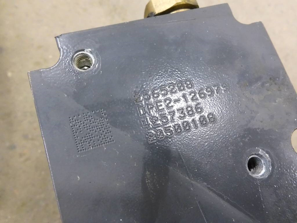 Hytt tippning pump Scania S-serie - Cabine voor Vrachtwagen: afbeelding 2 Hytt tippning pump Scania S-serie - Cabine voor Vrachtwagen: afbeelding 2