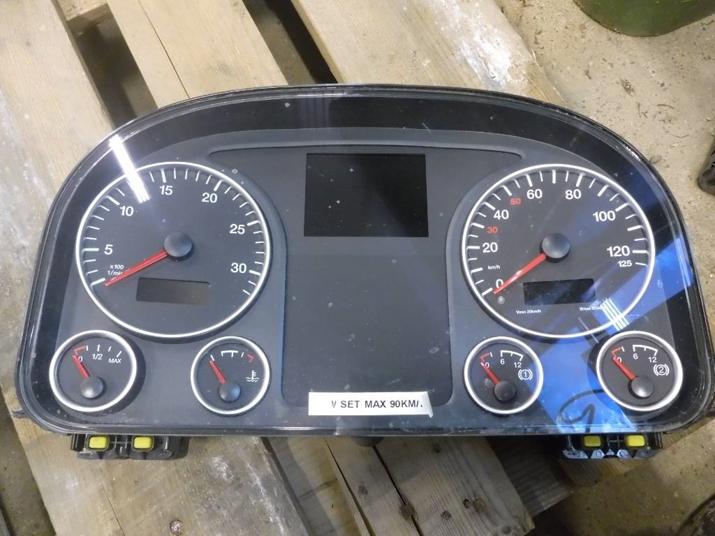 MAN TGS mätarhus, 81272026288 - Elektrisch systeem voor Vrachtwagen: afbeelding 1 MAN TGS mätarhus, 81272026288 - Elektrisch systeem voor Vrachtwagen: afbeelding 1