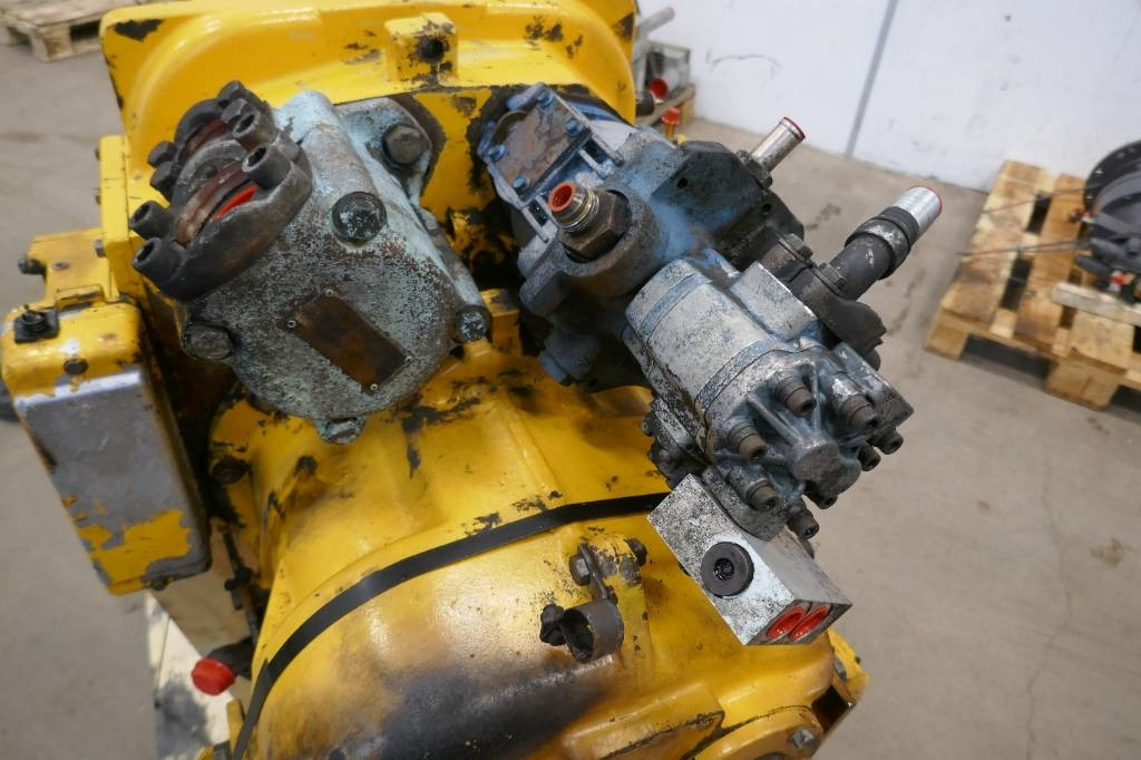 Volvo BM L 50 - Versnellingsbak voor Bouwmachine: afbeelding 4 Volvo BM L 50 - Versnellingsbak voor Bouwmachine: afbeelding 4
