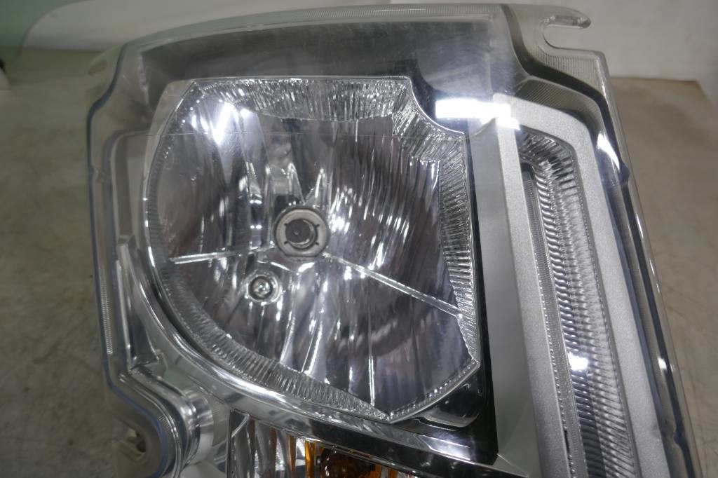 Volvo FL7 260 - Elektrisch systeem voor Vrachtwagen: afbeelding 2 Volvo FL7 260 - Elektrisch systeem voor Vrachtwagen: afbeelding 2