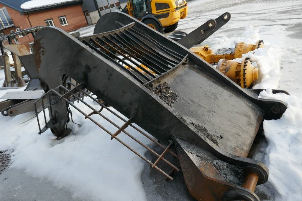 Volvo L180 HL höglyftramverk, voe15024868 - Arm voor Bouwmachine: afbeelding 2 Volvo L180 HL höglyftramverk, voe15024868 - Arm voor Bouwmachine: afbeelding 2