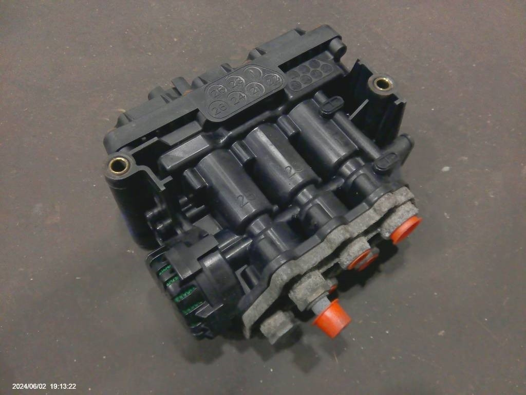Volvo Ventil - Frame/ Chassis voor Vrachtwagen: afbeelding 1 Volvo Ventil - Frame/ Chassis voor Vrachtwagen: afbeelding 1