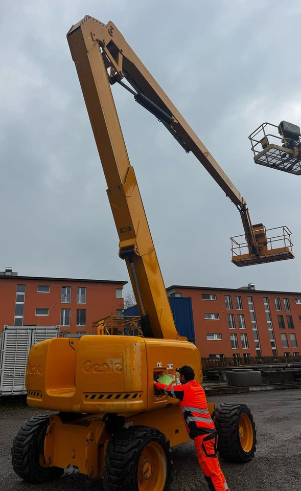 Genie Z-80/60, 24.4meter height - Vrachtwagen hoogwerker: afbeelding 3 Genie Z-80/60, 24.4meter height - Vrachtwagen hoogwerker: afbeelding 3