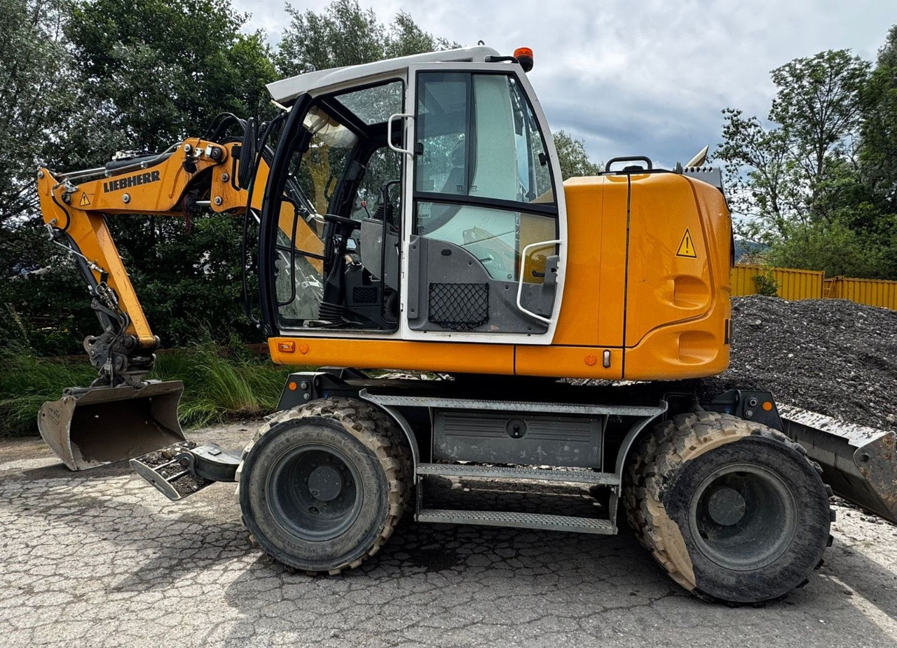 Liebherr A910 Compact Litronic,3 Schaufeln,Schnellwechsle - Mobiele graafmachine: afbeelding 1 Liebherr A910 Compact Litronic,3 Schaufeln,Schnellwechsle - Mobiele graafmachine: afbeelding 1
